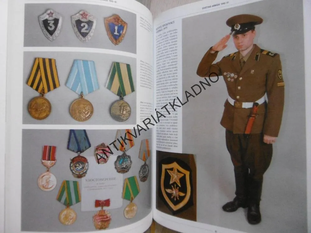 SOVĚTSKÉ UNIFORMY A MILITÁRIE 1917-91, LASZLO BÉKÉSI, **an