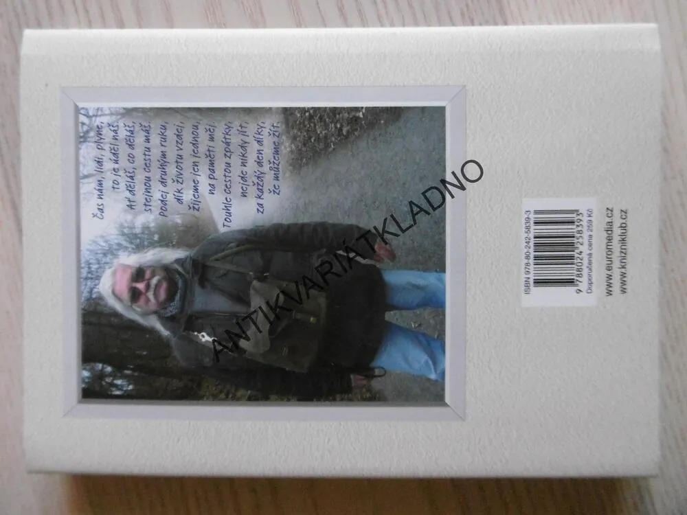 ZKRÁTKA BEZ POZLÁTKA, JOSEF FOUSEK, **an