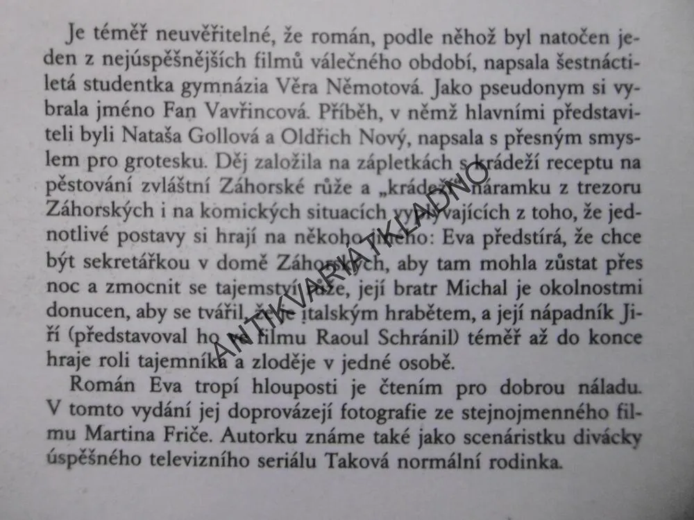 EVA TROPÍ HLOUPOSTI, FAN VAVŘINCOVÁ, GOLLOVÁ, FOTO Z FILMU, **an