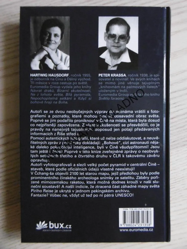 SATELITY BOHŮ, HARTWIG HAUSDORF, **an