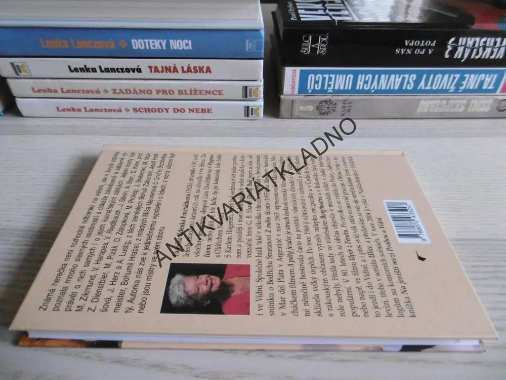 VÁŠNĚ, CHUTĚ, NEŘESTI ANEB KOHOUT, CO JEŠTĚ NEVRZ, ZDENKA PROCHÁZKOVÁ, **an