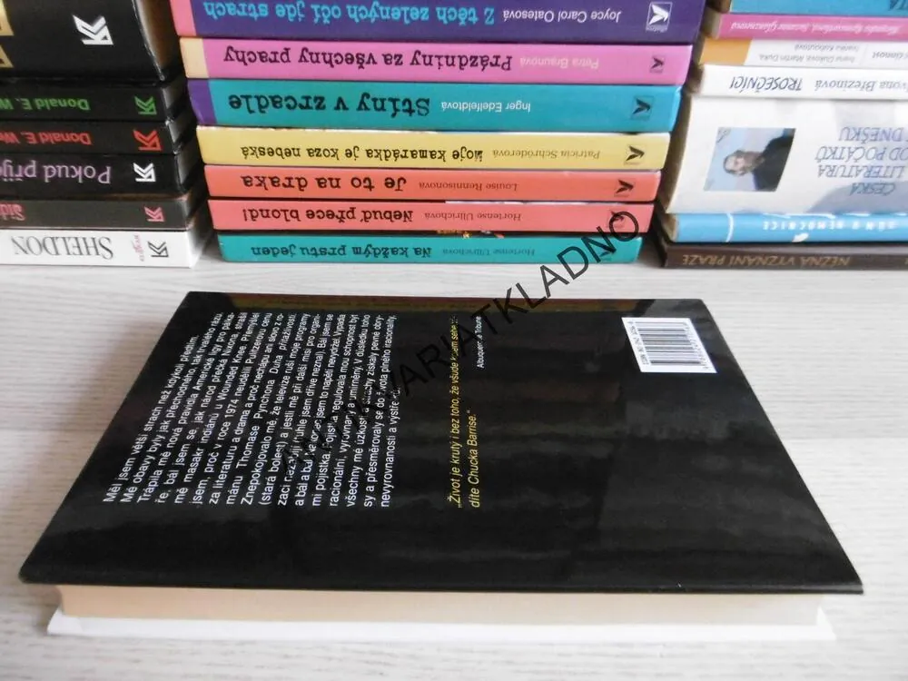 ZPOVĚĎ NEBEZPEČNÉ MYSLI, CHUCK BARRIS, **an