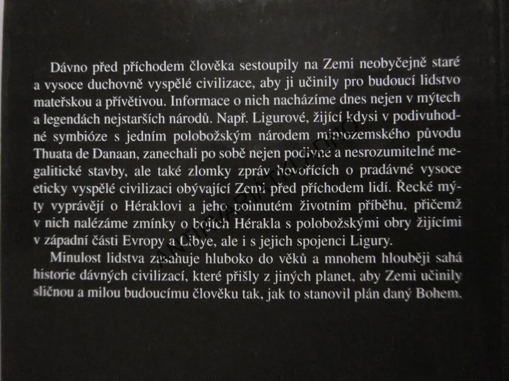 PŘEDPEKLÍ RÁJE, IVO WIESNER, **an