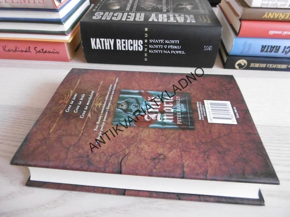 CENA ZA KRÁLE, PETER RANSLEY, **an