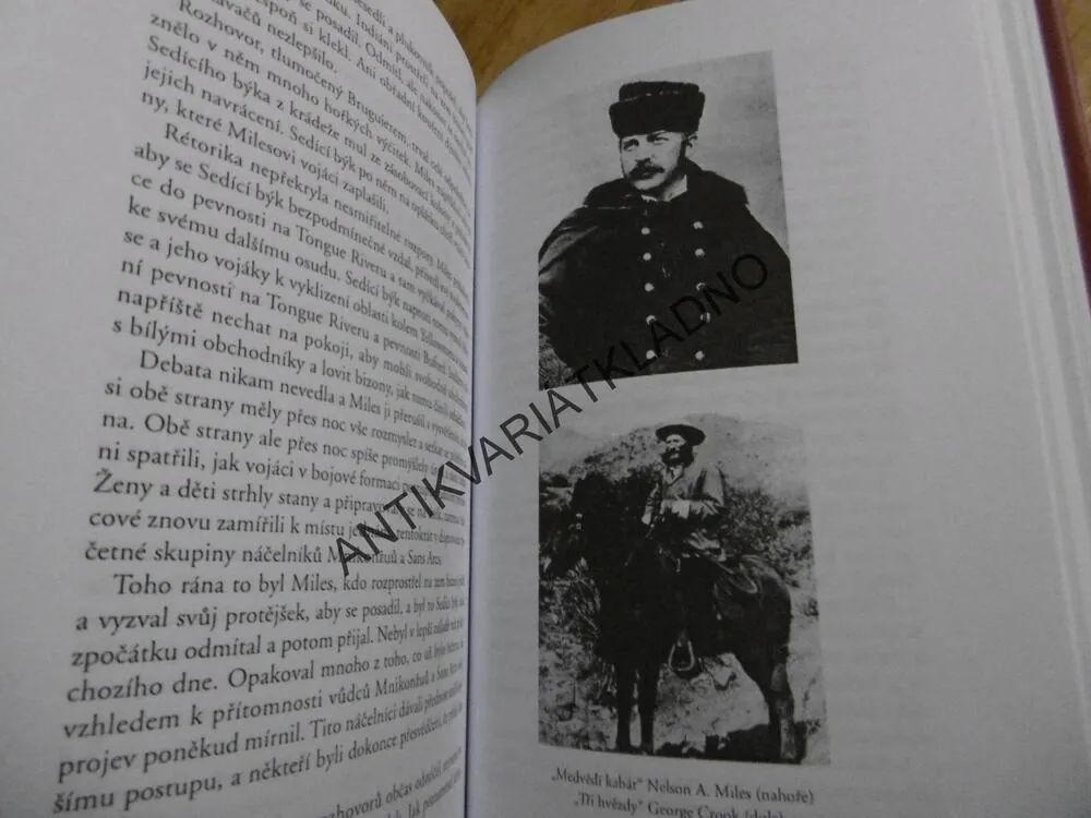 KOPÍ A ŠTÍT, ŽIVOT A DOBA SEDÍCÍHO BÝKA, ROBERT M.UTLEY