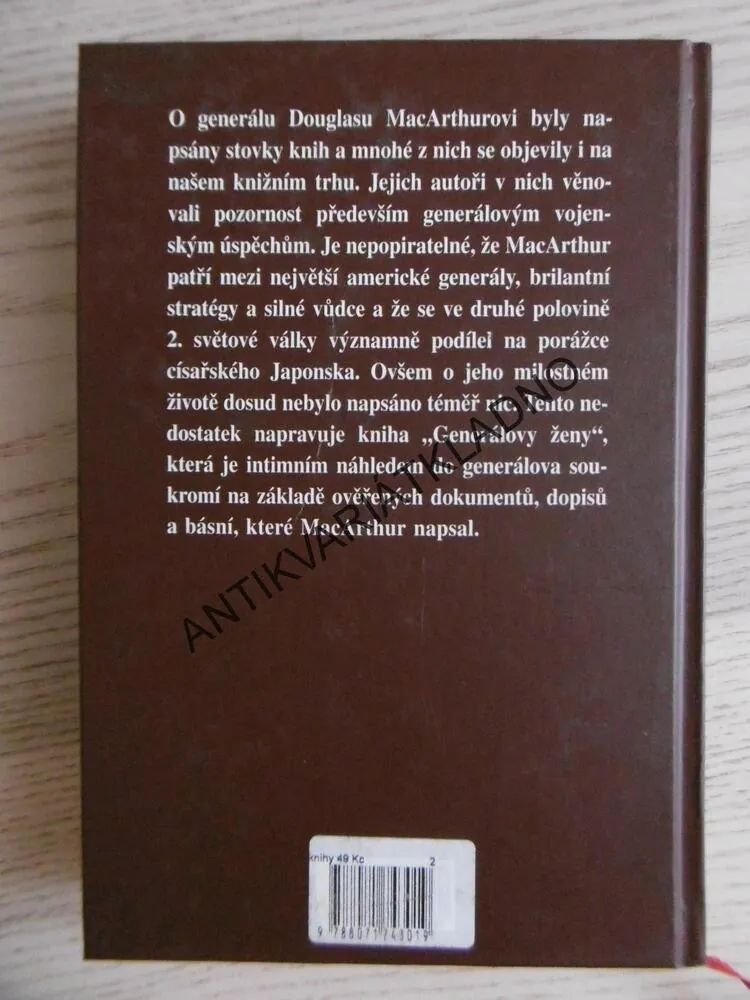 GENERÁLOVY ŽENY, LÁSKY DOUGLASE MACARTHURA, DAVID J. VALLEY, BETTY MCELHATTEN, **an