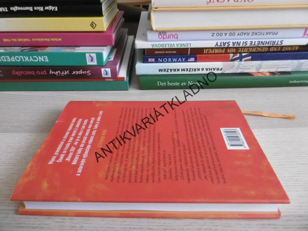 VSTÁT ZNOVU SE SLEPICEMA, JOSHUA FERRIS, **an