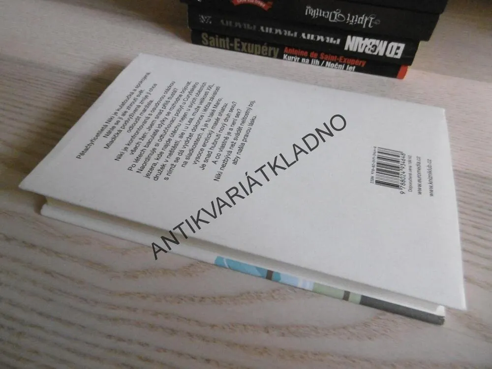 KVŮLI TOBĚ I ZHUBNU, ELLEN BERGOVÁ, **an