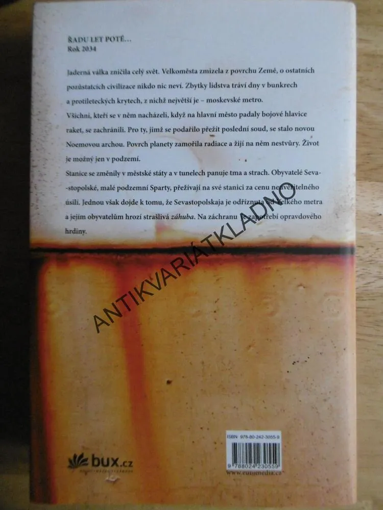 METRO 2034, DMITRY GLUKHOVSKY, APOKALYPTICKÝ BESTSELLER. **an