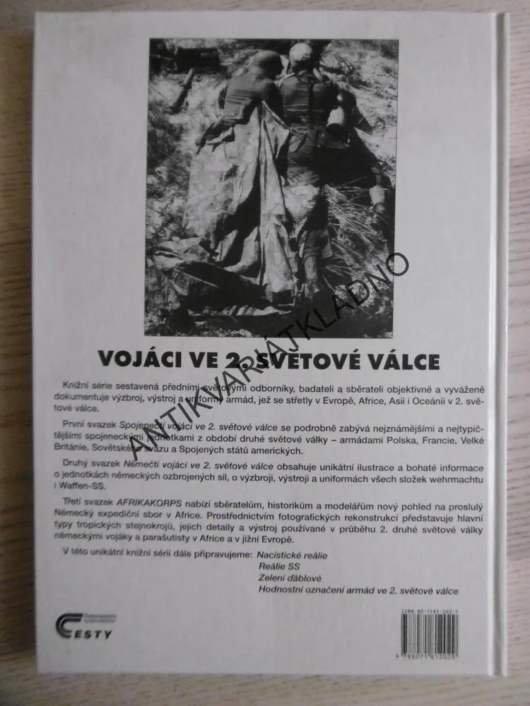 AFRIKAKORPS, TROPICKÉ STEJNOKROJE NĚMECKÉ ARMÁDY, 1940 - 1945, JACQUES SCIPION, YVES BASTIEN, **an