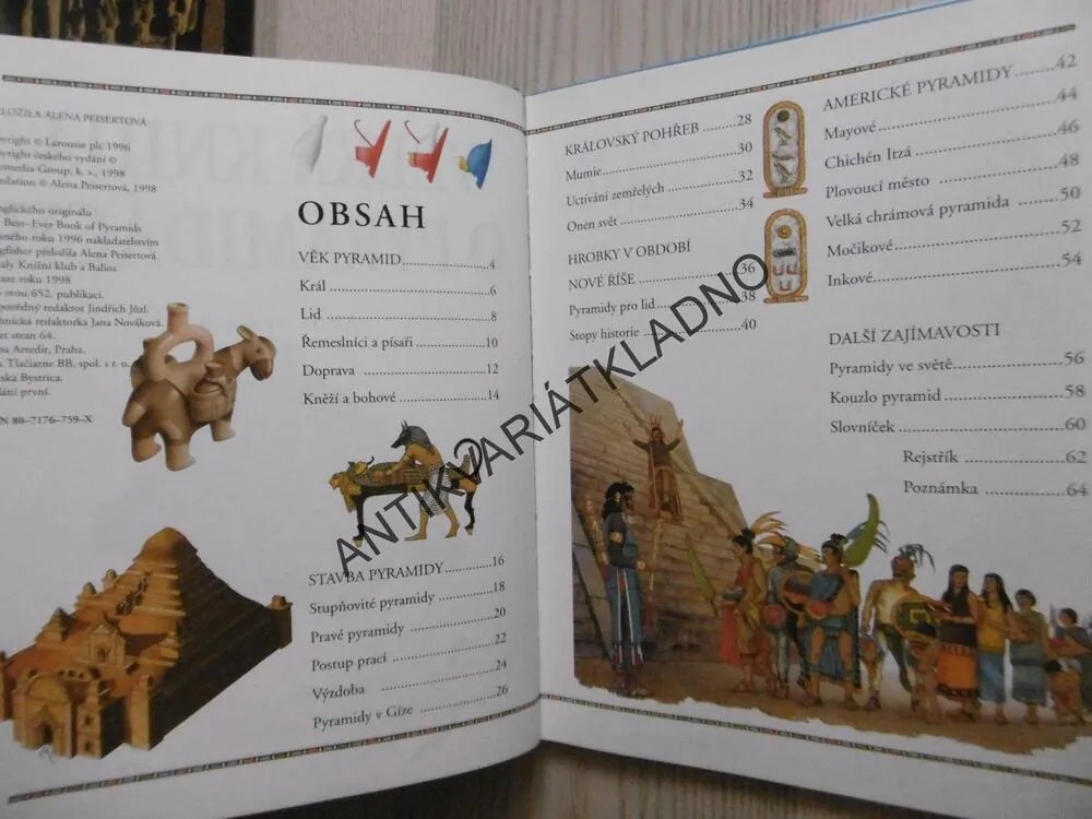 VELKÁ KNIHA O PYRAMIDÁCH, **an