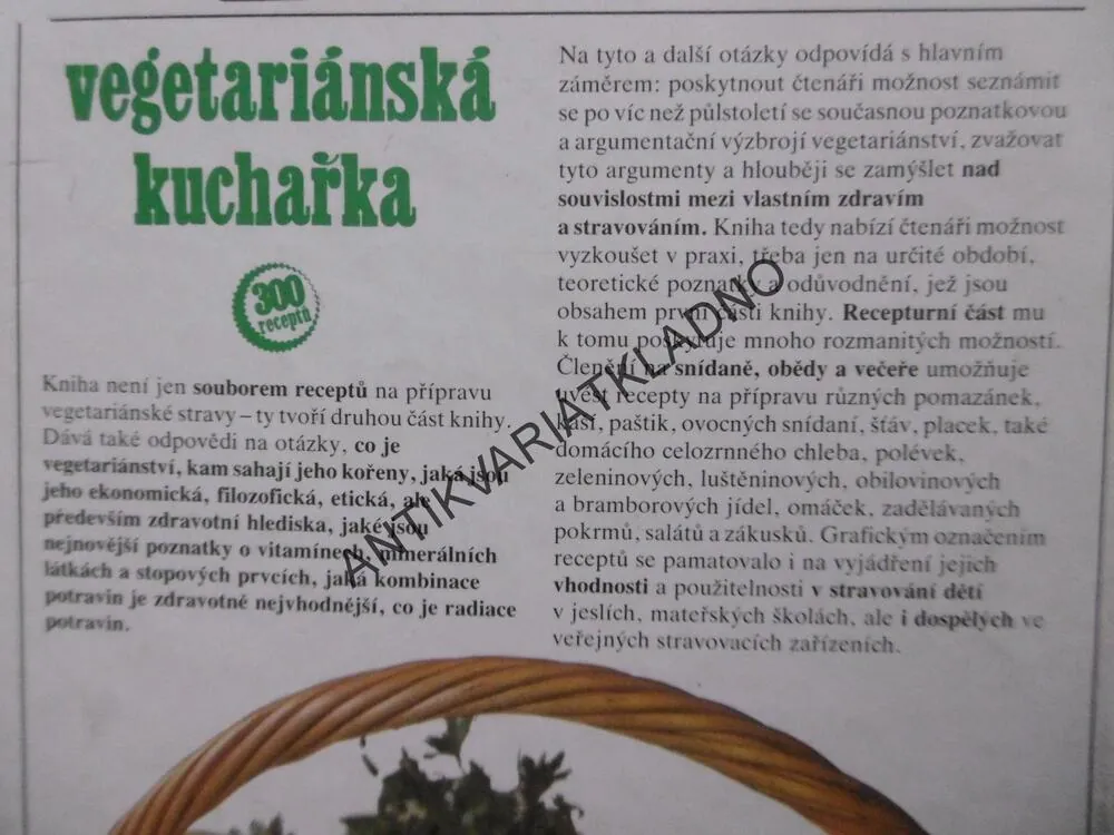 VEGETARIÁNSKÁ KUCHAŘKA, KAREL ČERVENÝ, DRAHOMÍRA ČERVENÁ, **an