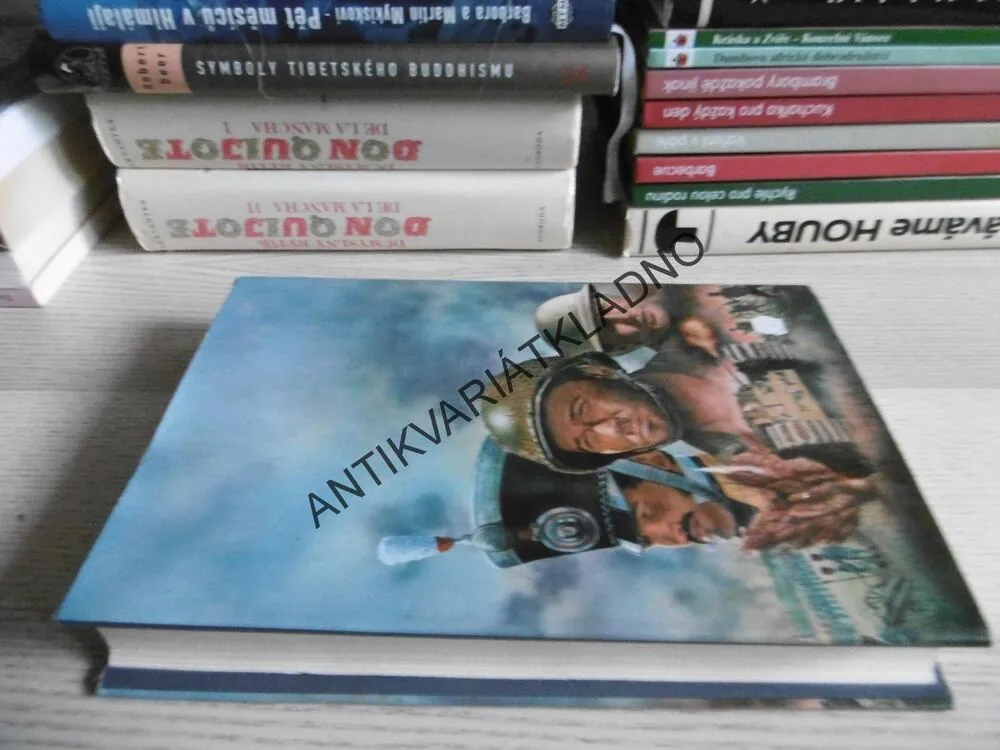 CALL TO ARMS, WAR STORIES, MACLEAN, NIVEN,, ANGLICKY, **an