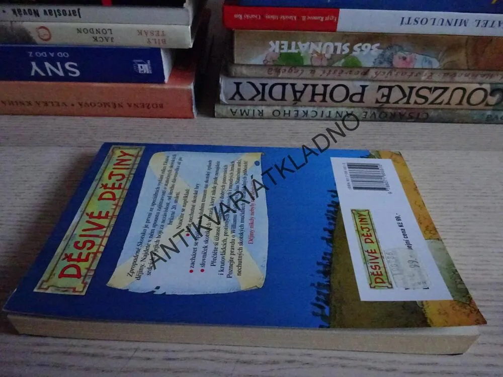 ZPROPADENÉ SKOTSKO, TERRY DEARY, MARTIN BROWN, **an