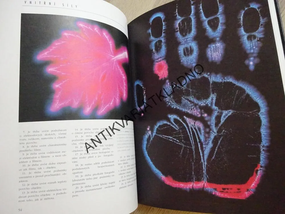 PARANORMÁLNÍ JEVY, MODERNÍ POHLED, JOHN SPENCER, **an