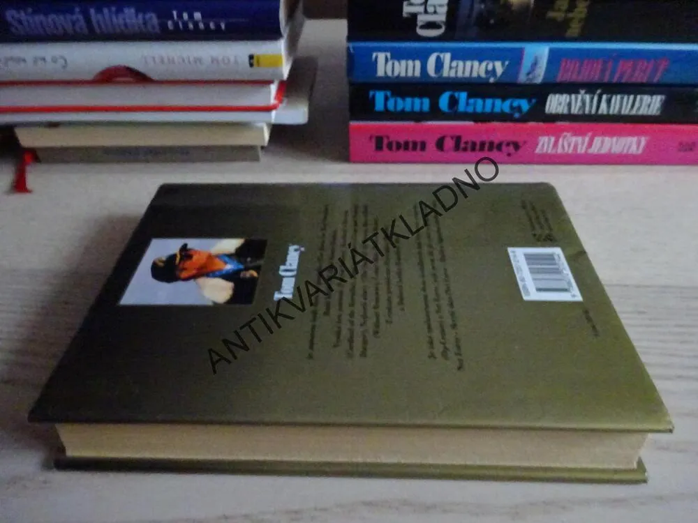 SKRYTÁ AKTA, TOM CLANCY, **an