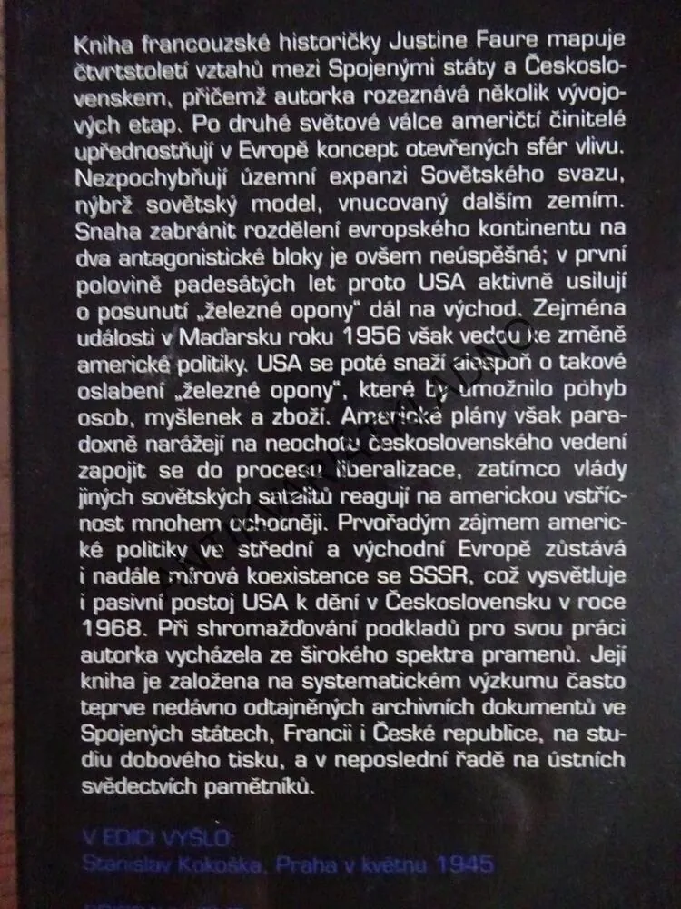AMERICKÝ PŘÍTEL, JUSTINE FAURE, **an