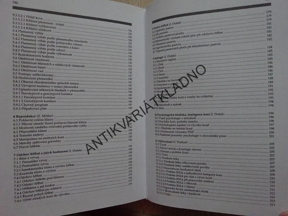 CHOV KONÍ, JAROMÍR DUŠEK A KOLEKTIV, **an