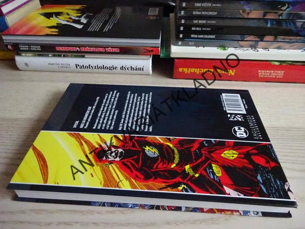 KRIZE NA NEKONEČNU ZEMÍ, DC KOMIKSOVÝ KOMPLET, KOMIKS DC COMICS, **an