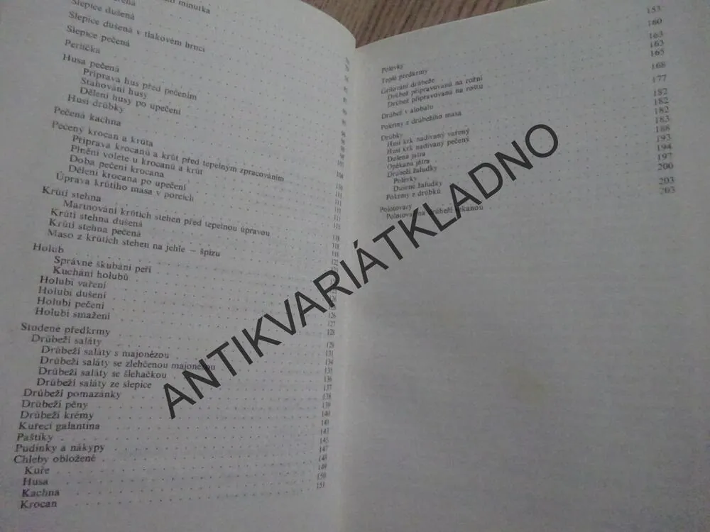 DRŮBEŽ A DRŮBEŽÍ POCHOUTKY, HANA SEDLÁČKOVÁ, **an