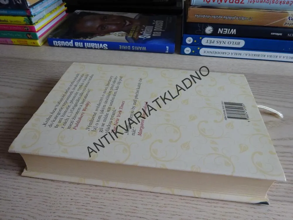 JAK JSME V TEHERÁNU ČETLY LOLITU, KNIHY A VZPOMÍNKY, ÁZAR NAFÍSÍOVÁ, **an