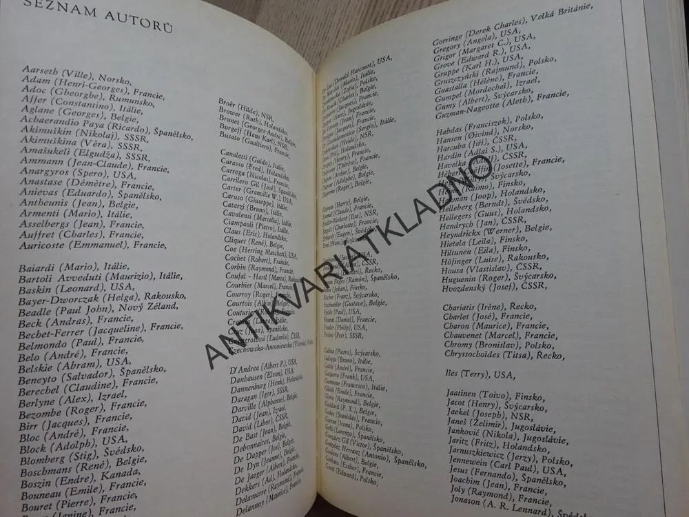 MEZINÁRODNÍ VÝSTAVA SOUČASNÉ MEDAILE, **an