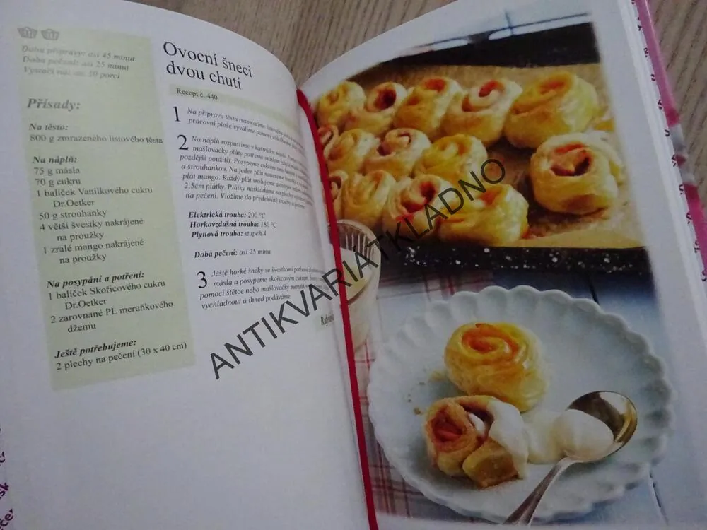 PEČEME S LÁSKOU 9., DR. OETKER, 52 LÁKAVÝCH INSPIRACÍ NA PEČENÍ NA PLECHU, **an