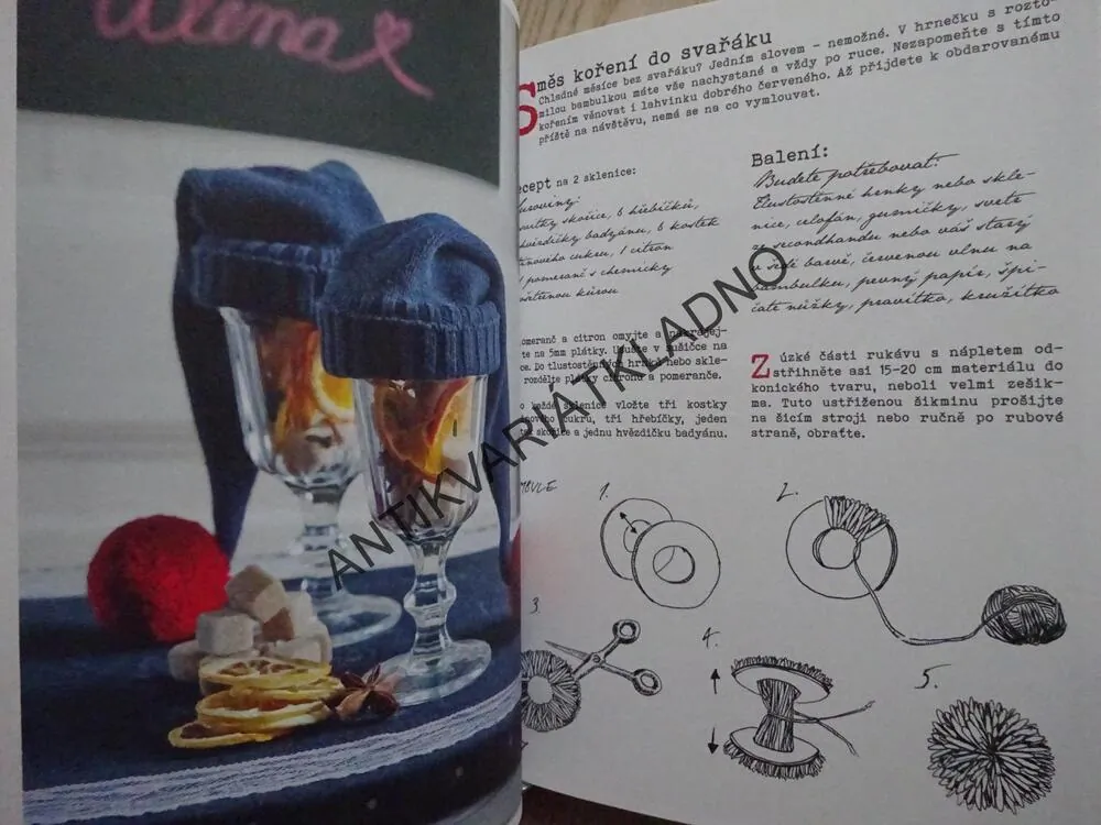 LÁSKA PROCHÁZÍ KUCHYNÍ, UVAŘTE, ZABALTE A VĚNUJTE JEDLÝ DÁREK, DENISA BARTOŠOVÁ, **an