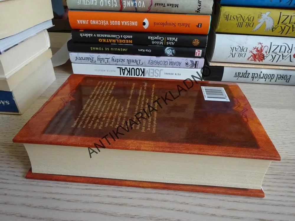 NAVZDORY RODIČŮM, SULEIKA DAWSON, **an