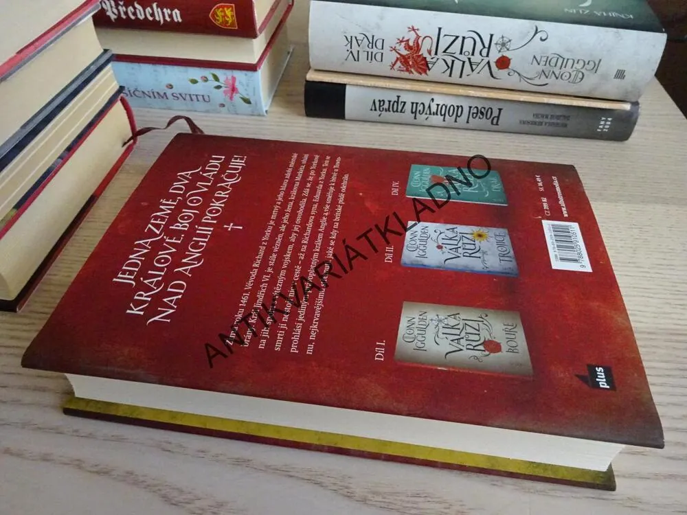 VÁLKA RŮŽÍ, DYNASTIE, CONN IGGULDEN, **an