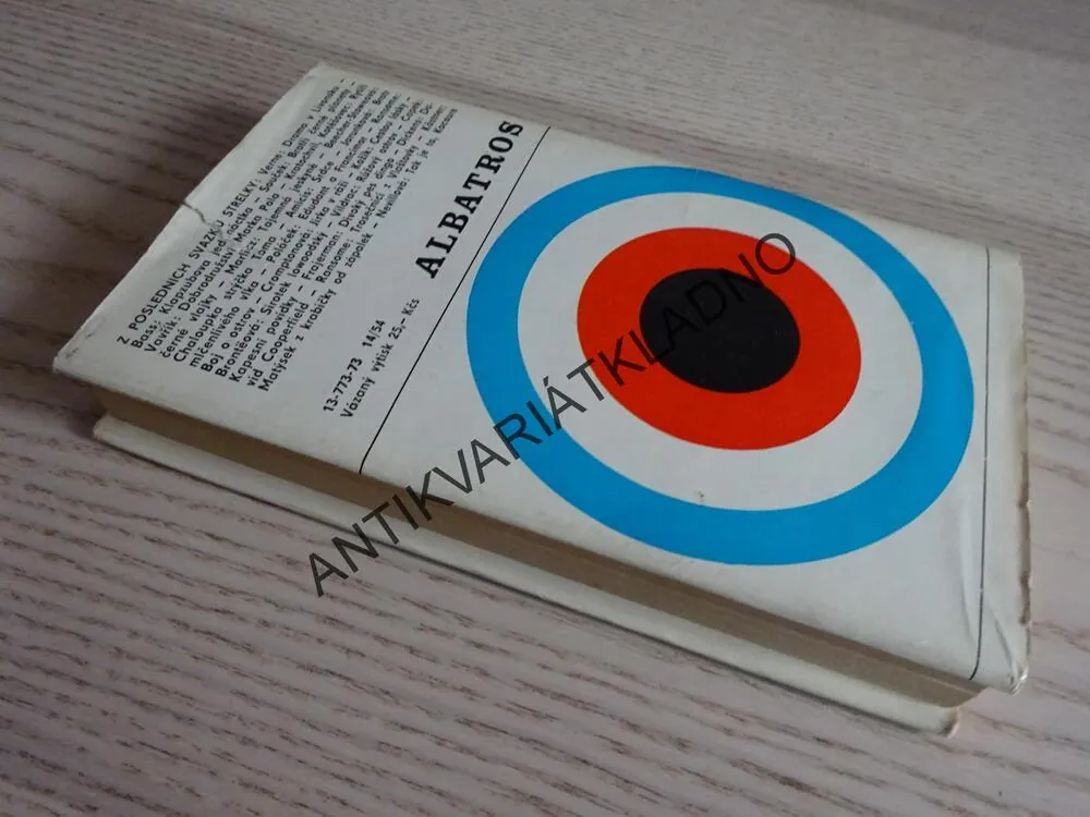 ZAMRZLÁ LOĎ KAPITÁNA FLINTA, ARTHUR RANSOME, **an