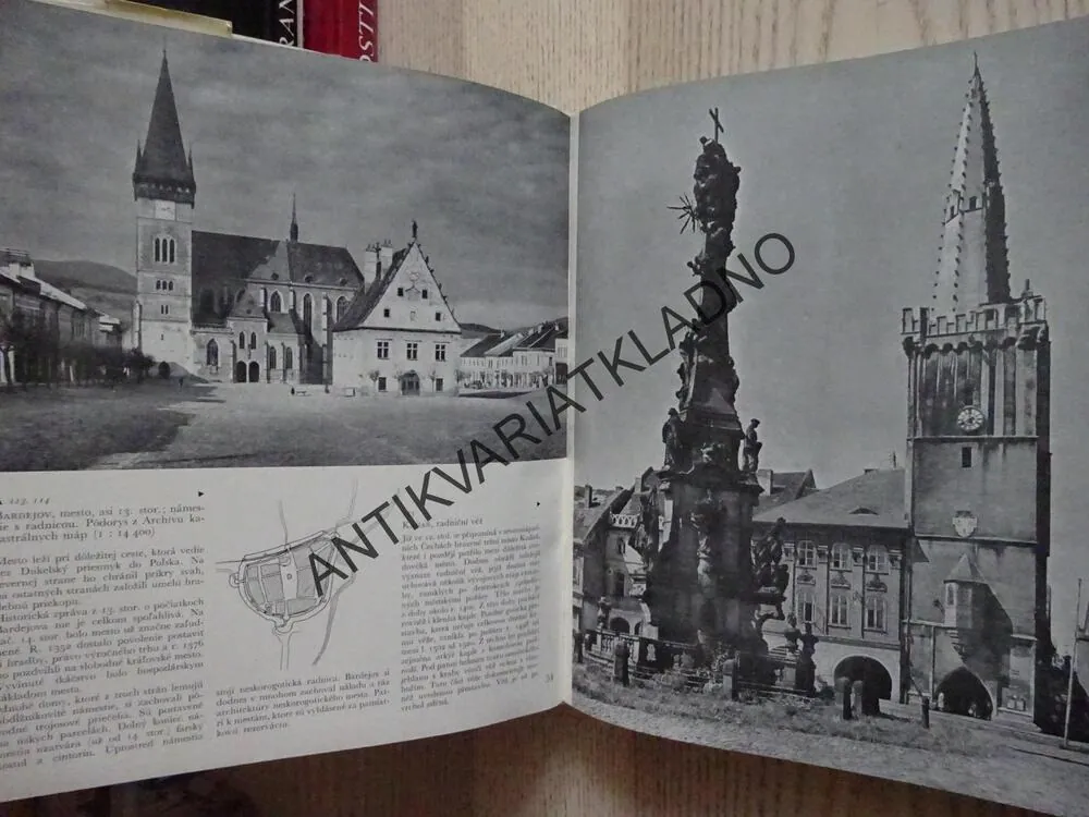 ČESKOSLOVENSKÁ ARCHITEKTURA, **an