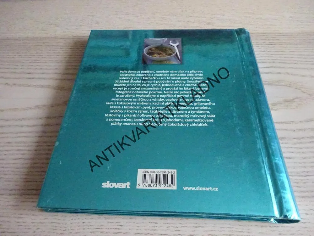 JEN 10 MINUT, 77 RYCHLÝCH RECEPTŮ, **an