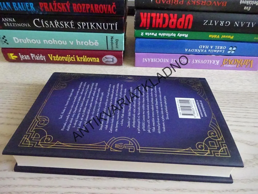 MITFORDSKÉ VRAŽDY, JESSICA FELLOWESOVÁ, **an