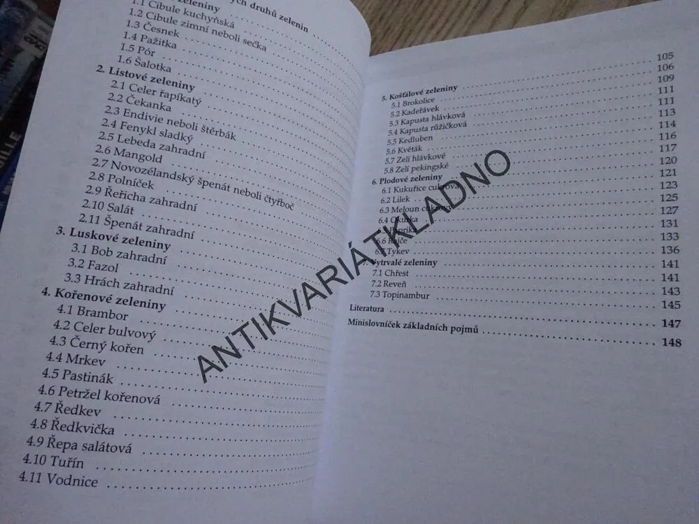 PĚSTUJEME ZELENINU, EVA PEKÁRKOVÁ, **an