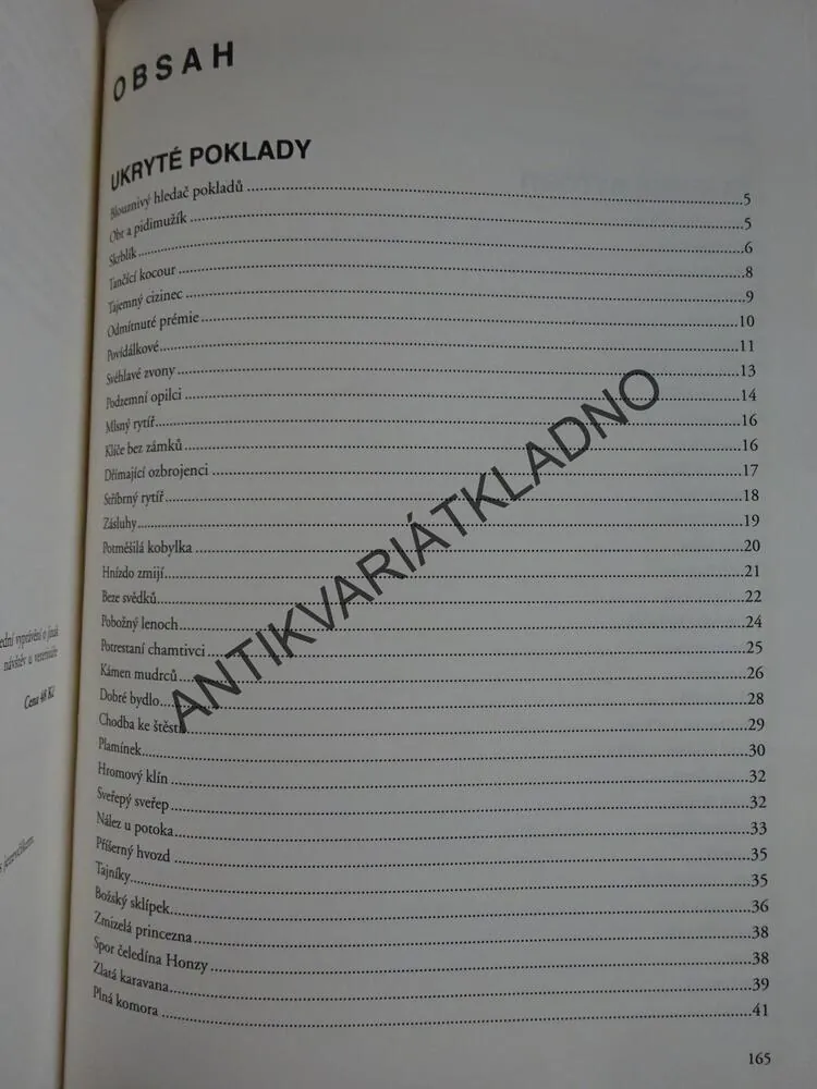 ZÁHADNÝ ZUB, MIROSLAVA MOUČKOVÁ, **an