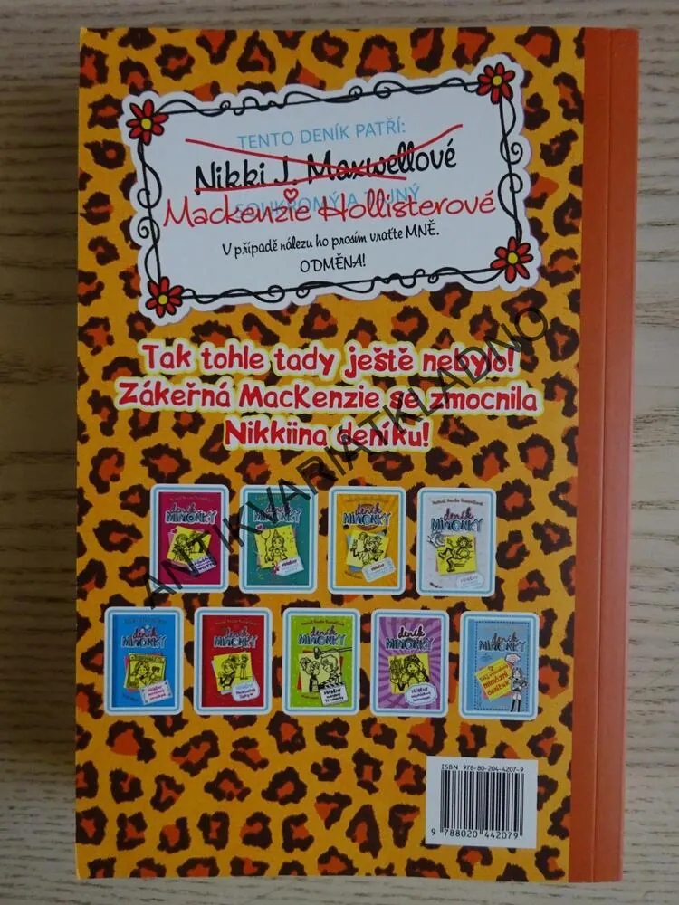 DENÍK MIMOŇKY, PŘÍBĚHY NEHORÁZNÝ PRIMADONY, RUSSEL, **an