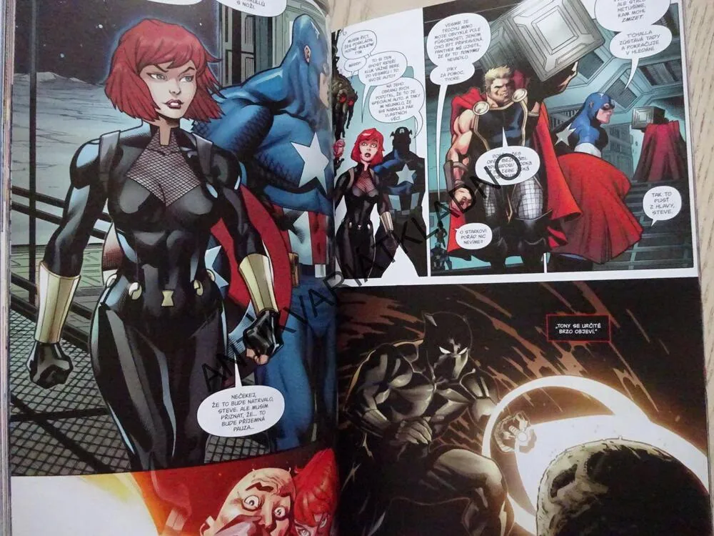 AVENGERS, ZNOVUZROZENÍ STARBRANDU, KOMIKS MARVEL, **an