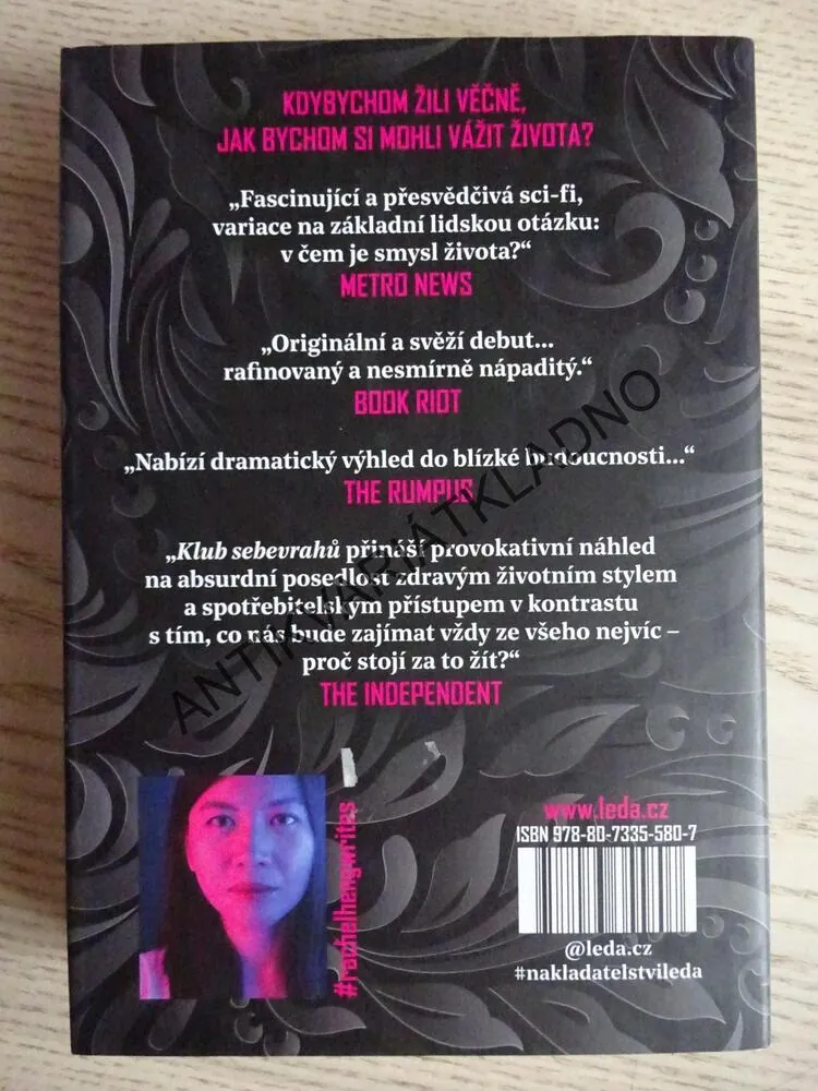 KLUB SEBEVRAHŮ, RACHEL HENGOVÁ, **an