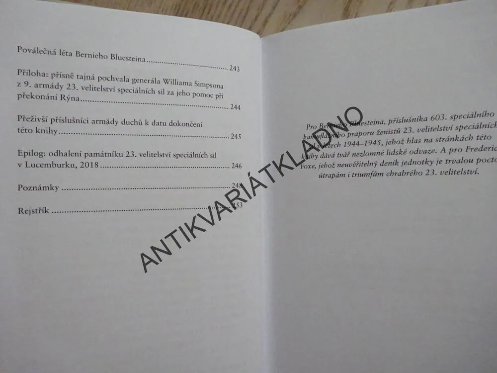 ARMÁDA DUCHŮ, GERRY A JANET SOUTEROVI, **an