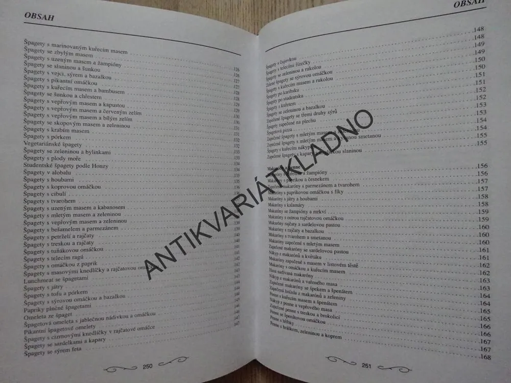 TĚSTOVINY PO ČESKU, 500 RECEPTŮ, MARKÉTA AUBRECHTOVÁ, **an