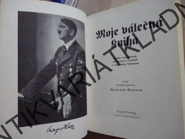 MOJE VÁLEČNÁ KNIHA, **an