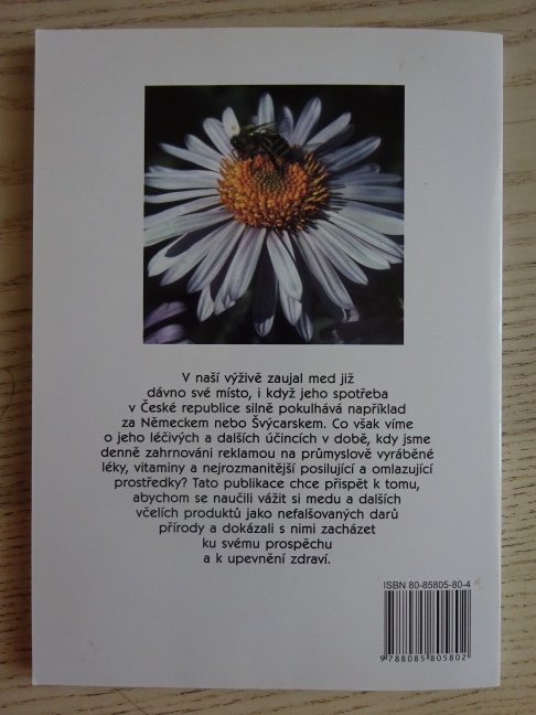 KNÍŽKA O MEDU, RASSO KNOLLEROVÁ, **an