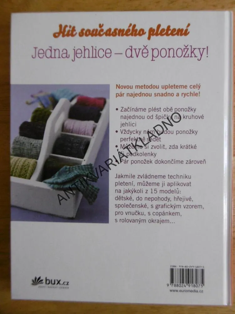 PLETEME DVĚ PONOŽKY NAJEDNOU, OD ŠPIČKY,