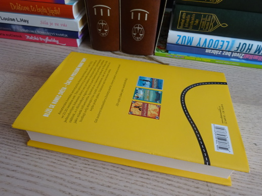 PROROKYNĚ A HLUPÁK, JONAS JONASSON, **an