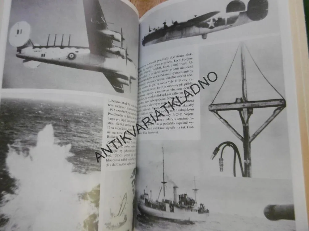 LETADLA PROTI PONORKÁM, ALFRED PRICE,