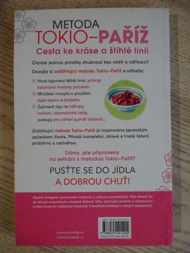 JAPONKY NECHODÍ NA PLASTIKU, SOPHIE ORTEGOVÁ, **an