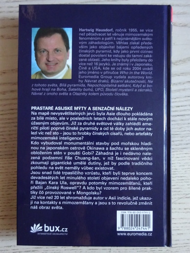 ČÍNSKÝ ROSWELL, HARTWIG HAUSDORF, **an