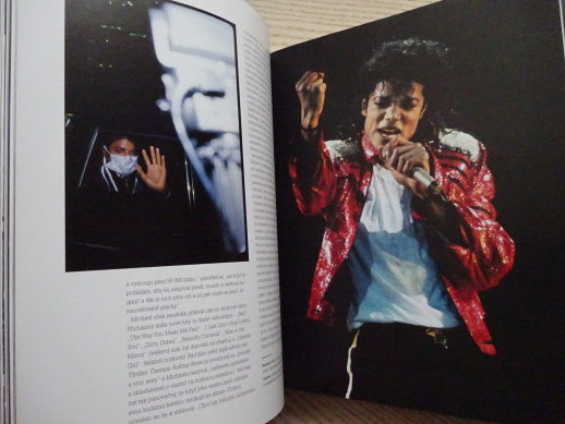 MICHAEL JACKSON, ČLOVĚK, HUDBA, TANEC, KOUZLO, CHRIS ROBERTS, **an