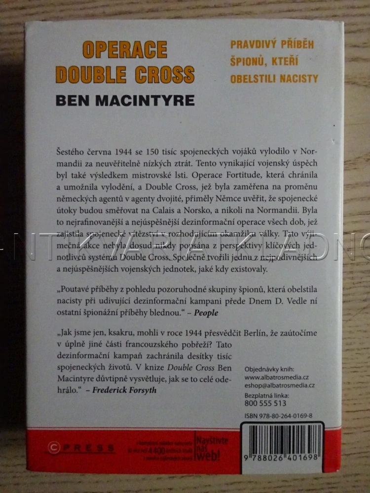 OPERACE DOUBLE CROSS, BEN MACINTYRE, **an
